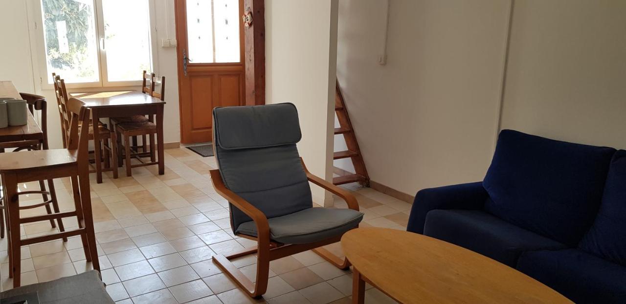 ארל Petite Maison Refaite A Neuf Dans Mas Du 19Eme Siecle מראה חיצוני תמונה