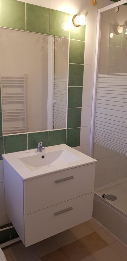 ארל Petite Maison Refaite A Neuf Dans Mas Du 19Eme Siecle מראה חיצוני תמונה
